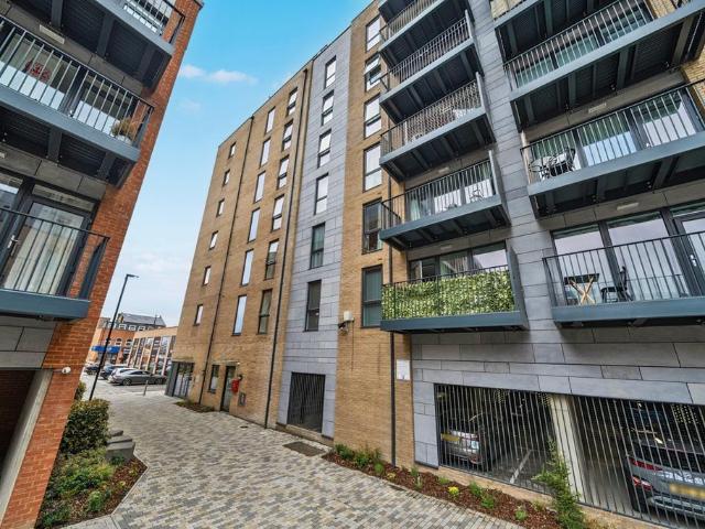 Apartment for rent in Brooklands, Dartford