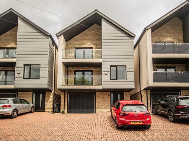 House for rent in Heckmondwike, Kirklees