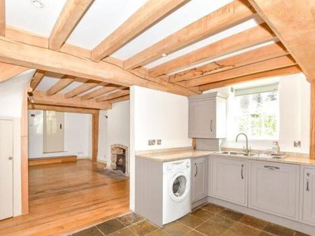House for sale in Arundel, Clapham