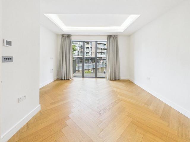 Apartment for rent in St Margarets, Greater London