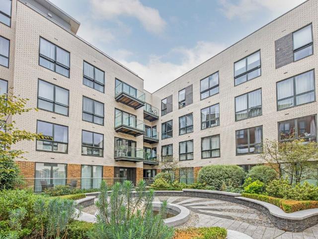 Apartment for rent in St Margarets, Greater London