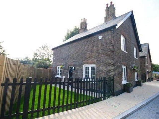 House for rent in St Margarets, Greater London