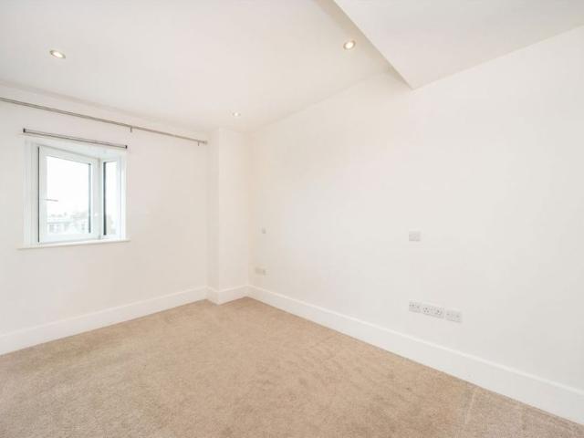Apartment for rent in Putney, Greater London