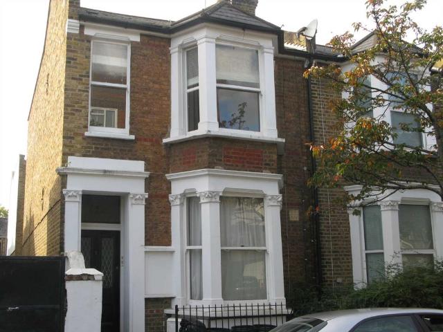 Apartment for rent in North Kensington, Greater London