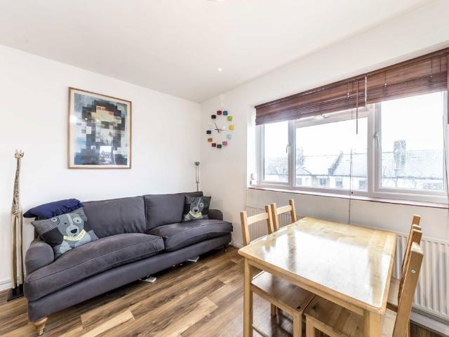 Apartment for rent in Royal Borough of Kensington and Chelsea, Greater London