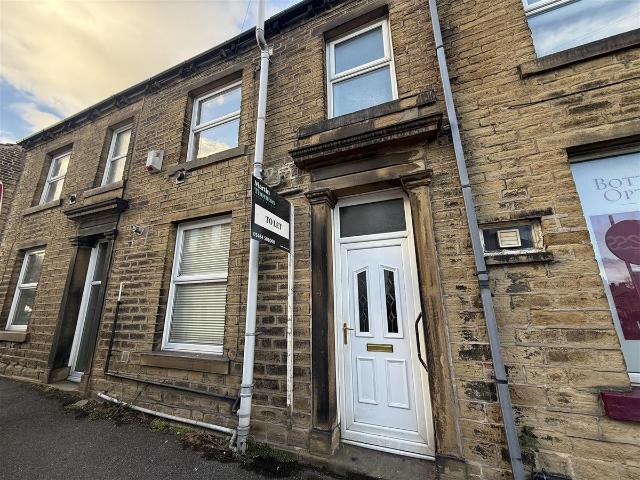 Apartment for rent in Lindley, West Yorkshire