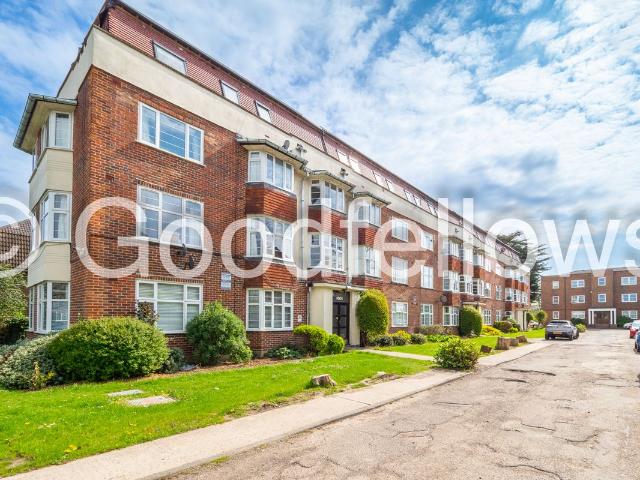 Apartment for rent in Worcester Park, Greater London