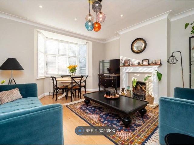 Apartment for rent in London Borough of Sutton, Greater London