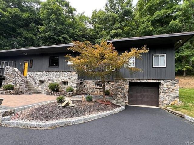 House for sale in Holmes, New York