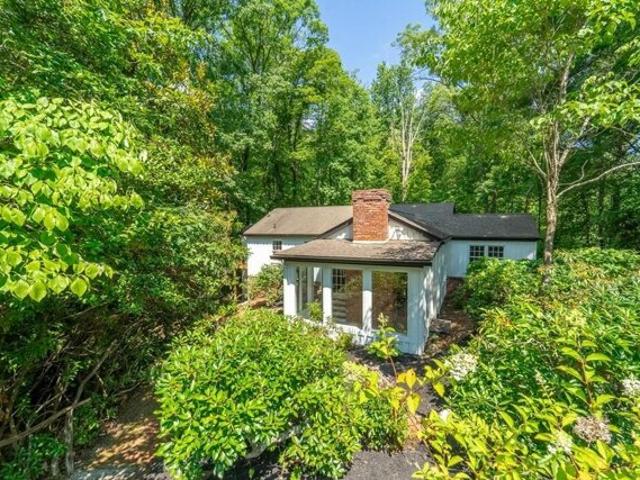 House for sale in Cullowhee