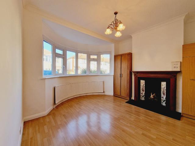 House for rent in London Borough of Ealing, Hanwell