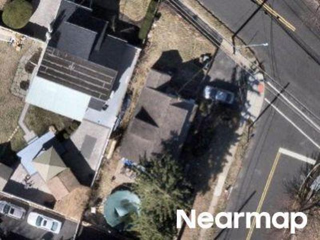House for sale in Maywood