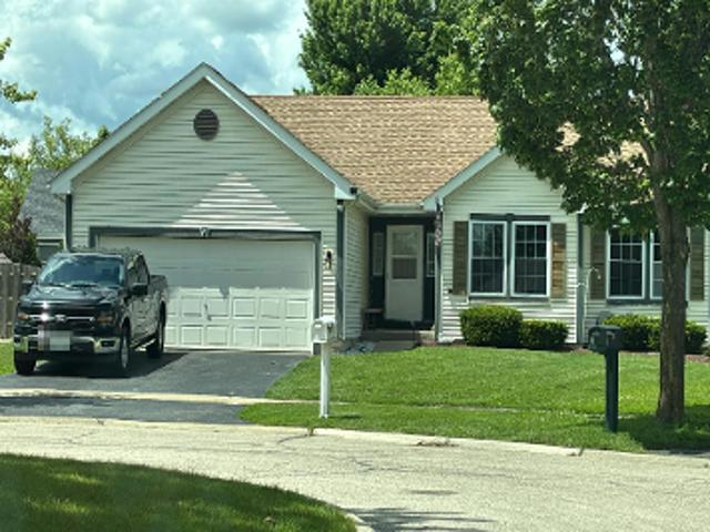 House for sale in Mchenry, Illinois