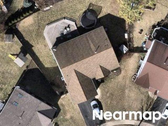 House for sale in Mchenry, Illinois