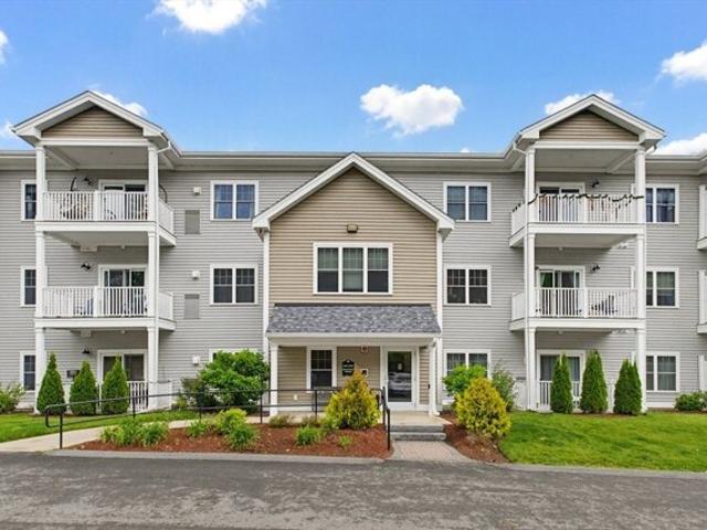 Condo for sale in Clinton, Massachusetts