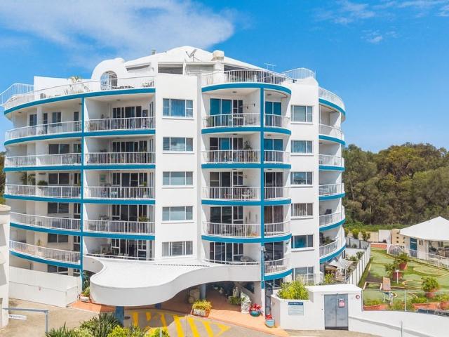 Townhouse for sale in Toombul, Queensland
