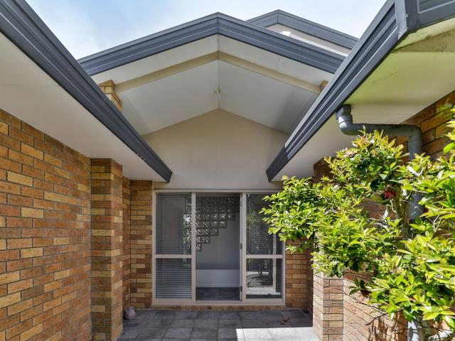 House for rent in Oteha, Upper Harbour