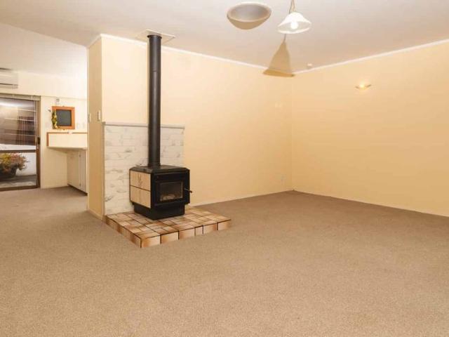 Apartment for rent in Green Bay, Oroua County