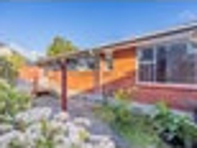 House for sale in One Tree Hill