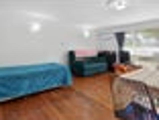 Apartment for sale in Days Bay, Wellington
