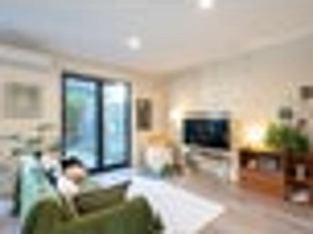 Townhouse for sale in Hobsonville