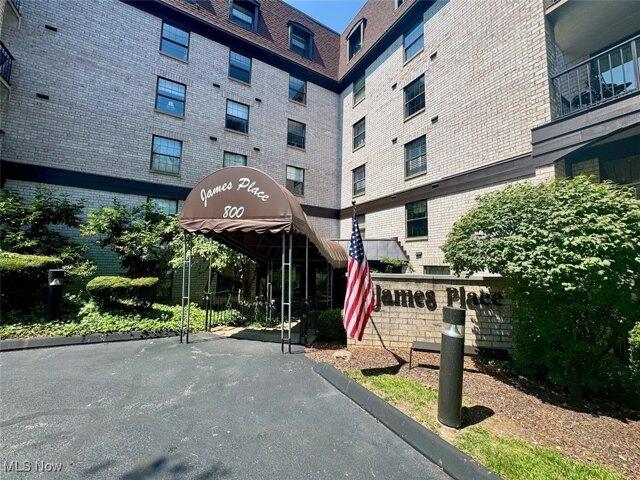 Condo for sale in Westlake