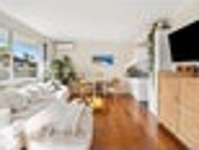 Apartment for sale in Pakuranga