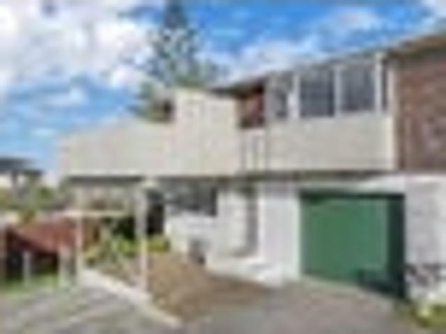 Apartment for sale in Kelston