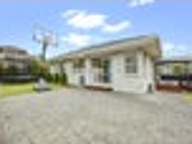 House for sale in Paremoremo