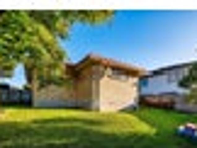 House for sale in Oratia