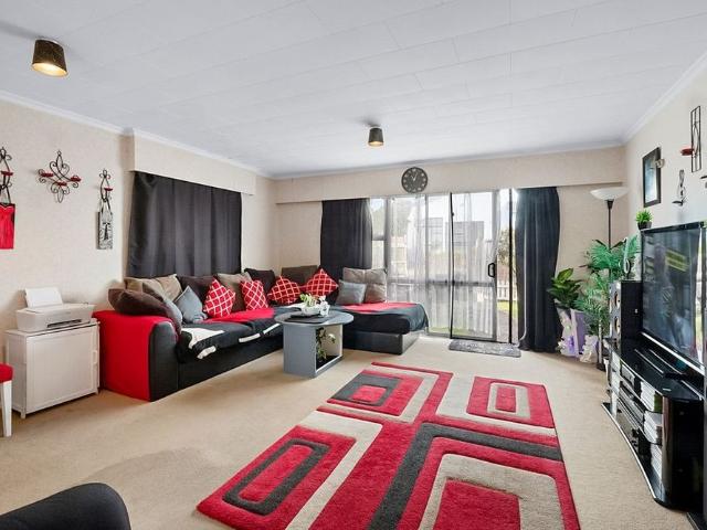 Townhouse for rent in Hillsborough, Taranaki