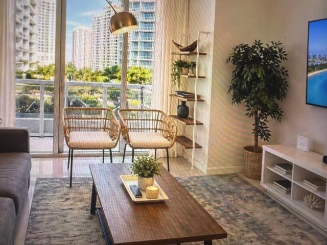 Room for rent in Miami, Florida