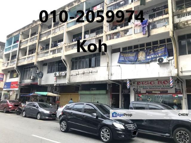 Shop for rent in Country Heights Damansara, Kuala Lumpur