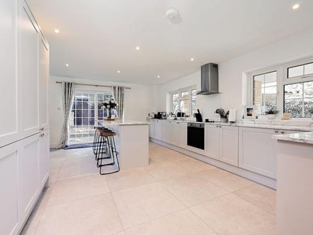 House for rent in Hart, Eversley Centre