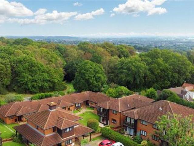 House for sale in Fole, Surrey