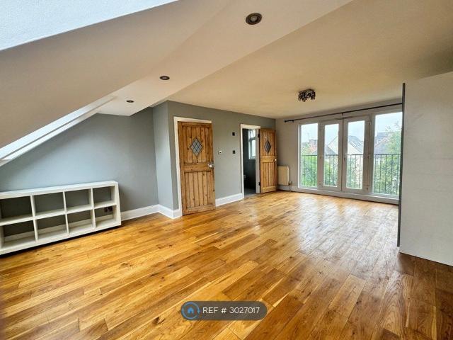 House for rent in London Borough of Croydon, Greater London