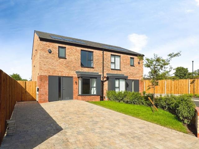 House for rent in Georgia, Greater Manchester