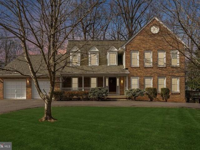 House for sale in Potomac