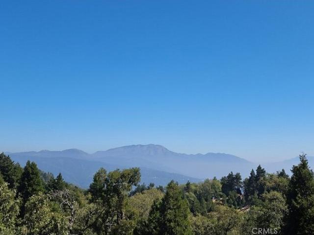 House for sale in Rimforest, California