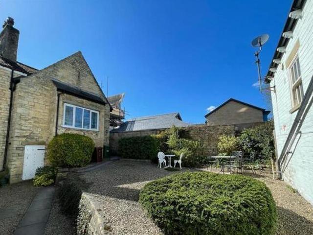House for rent in Lyons, Greater London