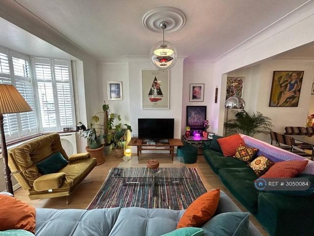 House for rent in London Borough of Waltham Forest, Greater London