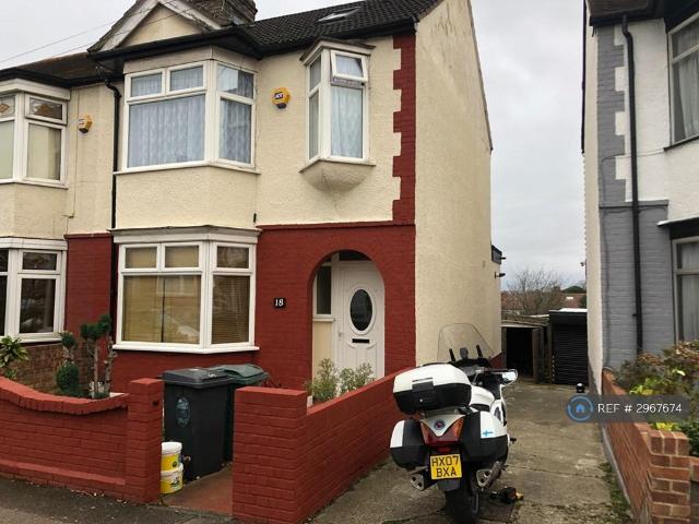 House for rent in Highams Park, Greater London
