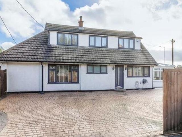 House for sale in Lyons, Greater London