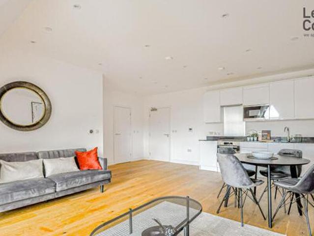 House for rent in Chertsey, Runnymede