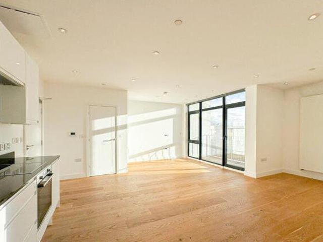 House for rent in Chertsey, Runnymede