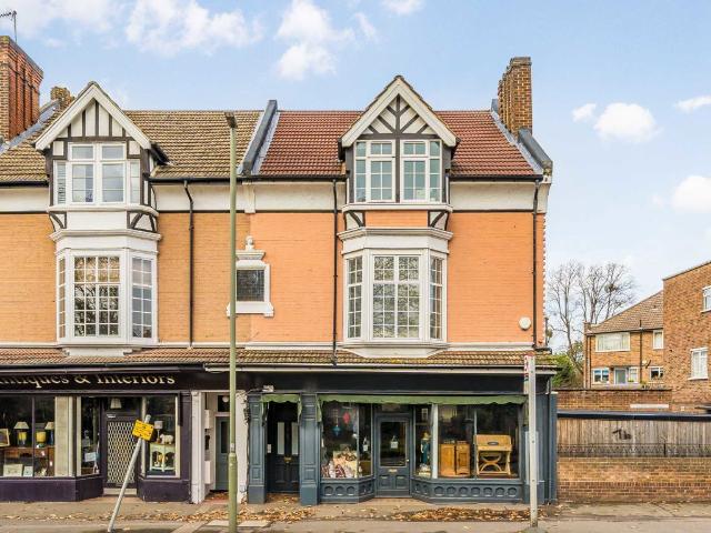 Studio for rent in Blackhills, Surrey