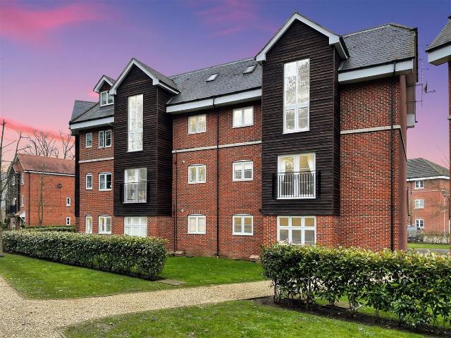 Apartment for rent in Hunton Bridge, Three Rivers