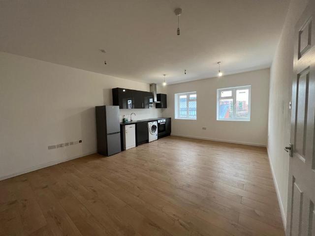 Apartment for rent in Preston, Greater London