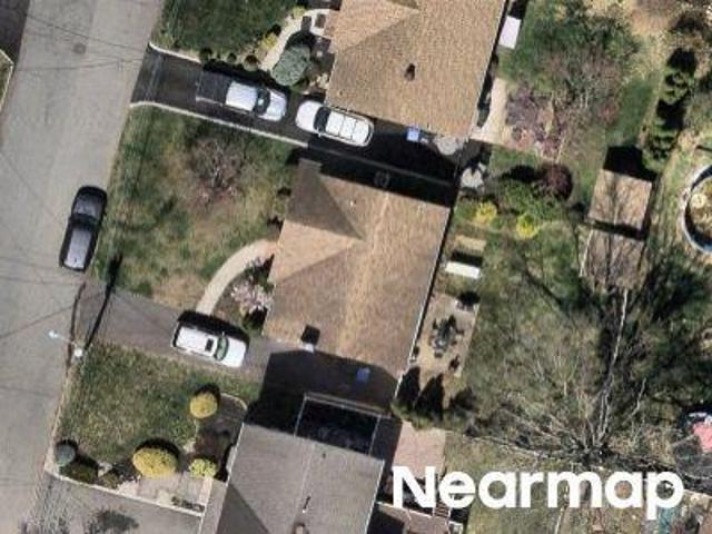 House for sale in Avenel, New Jersey