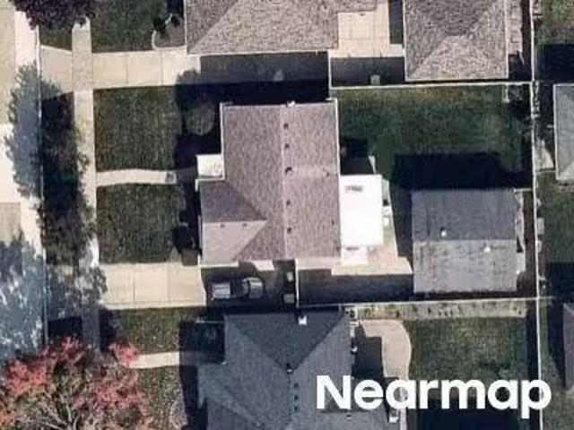 House for sale in Lincoln Park